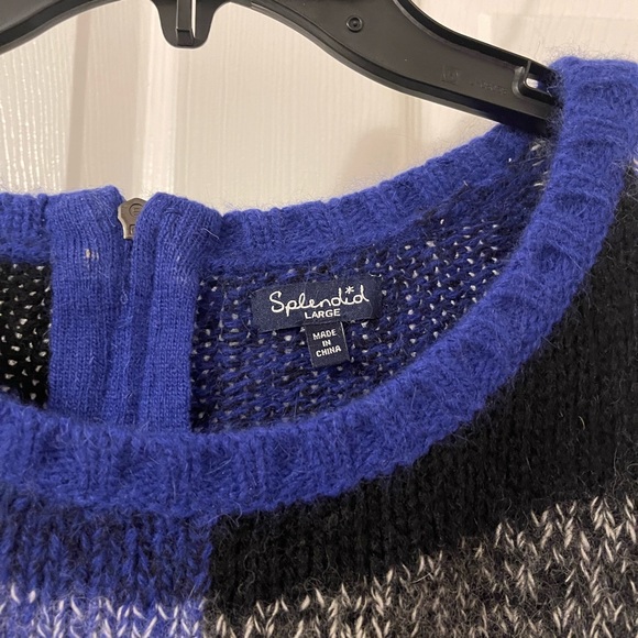 Splendid Sweater - Picture 3 of 3